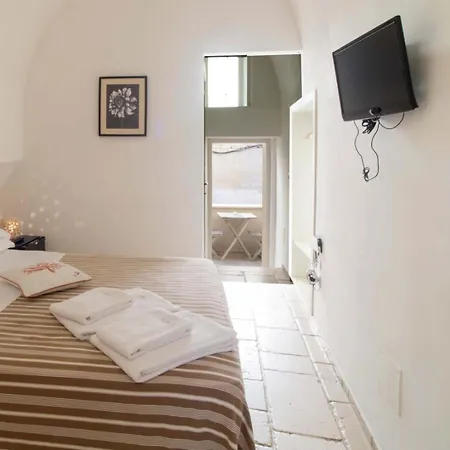 Finestra Sul Mare Bed & Breakfast 3*