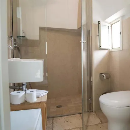 Finestra Sul Mare Bed & Breakfast 3*