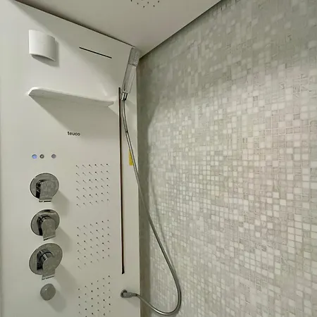 Finestra Sul Mare Bed & Breakfast 3*