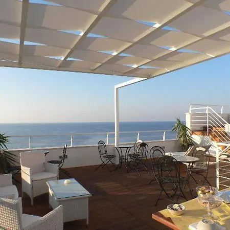 Finestra Sul Mare Oda ve Kahvaltı