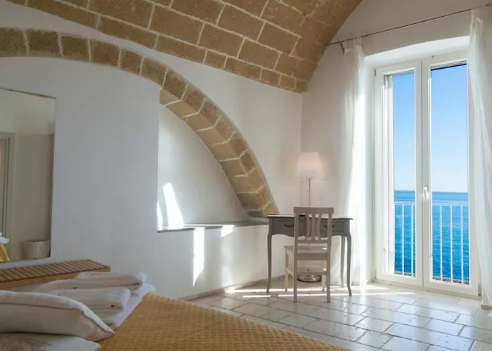 Finestra Sul Mare B&B 3*